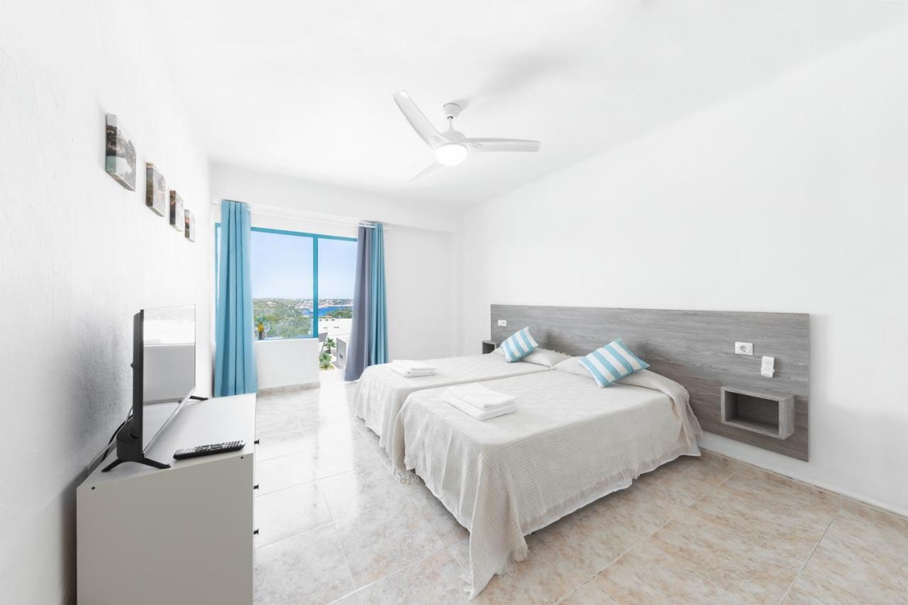 Hostal Cala Llombards Luaran gambar