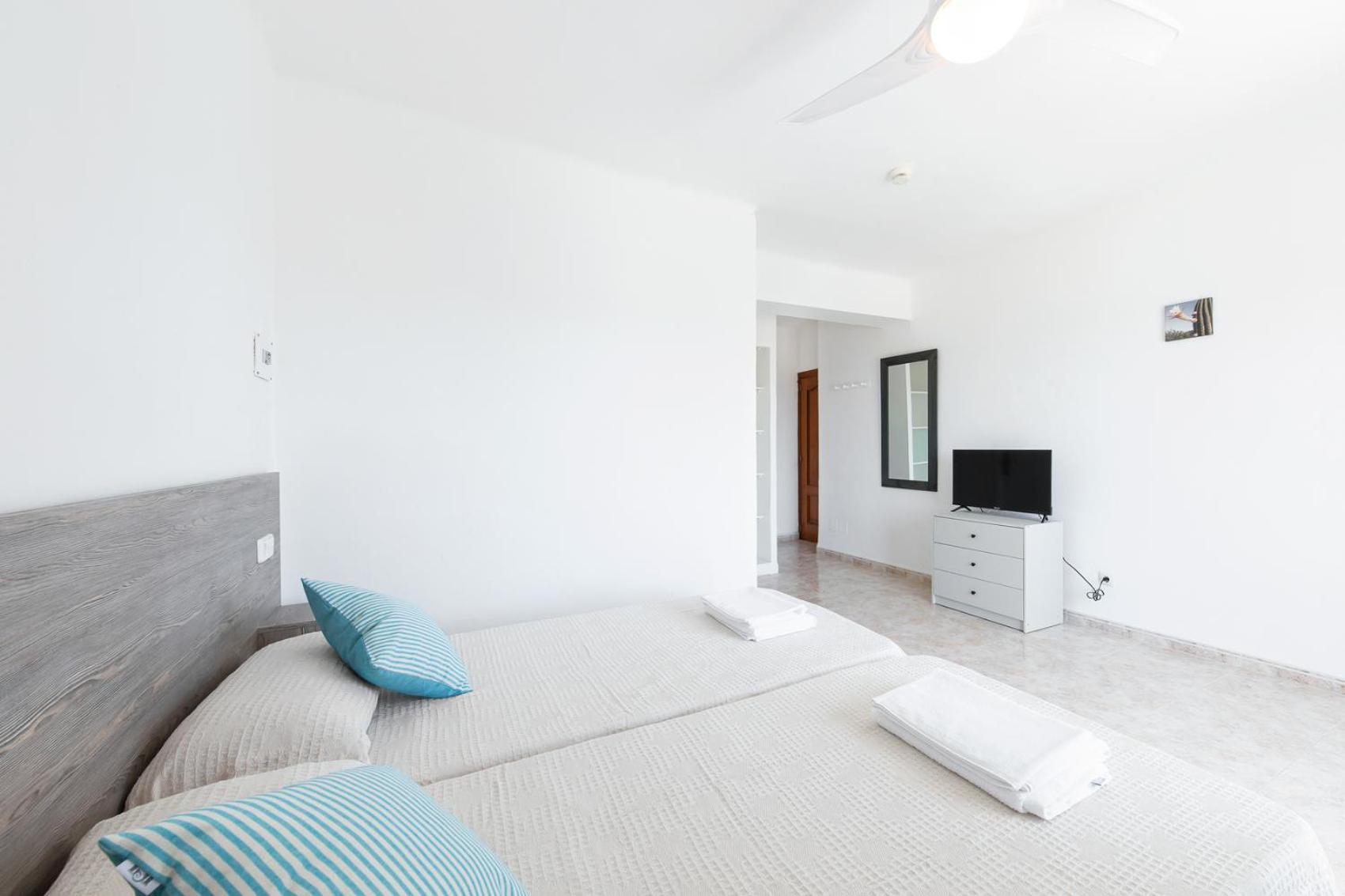 Hostal Cala Llombards Luaran gambar